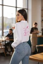 Camisa Feminina Manga Longa Branca Personalizada Com Bolsos Na Frente Leve Macia Delicada Camisete de Botão social Alfaiataria Camisa Feminina Manga Longa Branca Personalizada Com Bolsos Na Frente Leve Macia Delicada Camisete de Botão social Alfaiataria