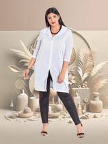 Camisa Feminina Plus Size Com Gola Fenda Lateral E Botões