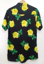 Camisa floral mc Camisa floral mc