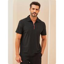 Camisa Gola Polo Masculina Clássica Com Fechamento Frontal Em Zíper Forum Original Preto Tecido Leve Confortável Manga Curta Camisa Gola Polo Masculina Clássica Com Fechamento Frontal Em Zíper Forum Original Preto Tecido Leve Confortável Manga Curta