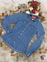Camisa jeans de botoes de lavagem clara plus size