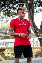 camisa masculina vermelha e branca