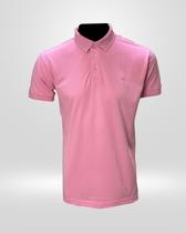 Camisa Polo Masculina Gola Crochê Rosa Chiclete Camisa Polo Masculina Gola Crochê Rosa Chiclete