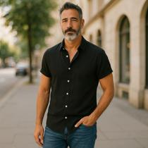 Camisa Social Botão Manga Curta Masculina Gola Padre Camisa Social Botão Manga Curta Masculina Gola Padre