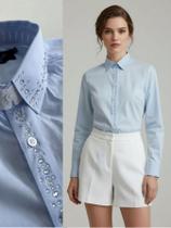 Camisa Social Feminina com Linha de Strass Premium Azul Bebê Gola e Peito Blusa de Luxo Manga Longa Elegante Tamanho:XG Camisa Social Feminina com Linha de Strass Premium Azul Bebê Gola e Peito Blusa de Luxo Manga Longa Elegante Tamanho:XG