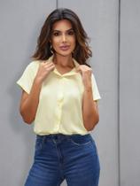 Camisa Social Feminina De Botão Com Manga Curta Camisa Social Feminina De Botão Com Manga Curta