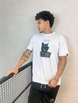 Camisa solto over cat root