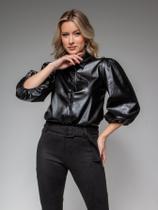 Camisa susie couro manga bufante feminina