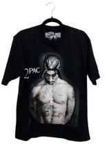 Camiseta 2Pac - Thug Life - Estampa Detalhada em Algodão Camiseta 2Pac - Thug Life - Estampa Detalhada em Algodão