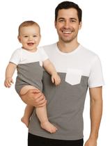 Camiseta Adulta Masculina e Body de Bebê com Bolso Tal Pai Tal Filho Camiseta Adulta Masculina e Body de Bebê com Bolso Tal Pai Tal Filho