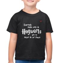 Camiseta Algodão Infantil Esperando minha carta de Hogwarts - Foca na Moda