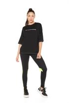 Camiseta Ampla com Pespontos Contrastantes e Estampada Sperafico Viscolycra Preto Camiseta Ampla com Pespontos Contrastantes e Estampada Sperafico Viscolycra Preto