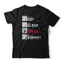Camiseta Anime Repeat Studio Geek Camiseta Anime Repeat Studio Geek