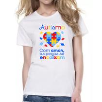 Camiseta Baby Look Autismo amor encaixa