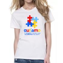 Camiseta Baby Look Autismo coracao entende