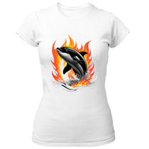 Camiseta Baby Look Orca ataque elementos de fogo