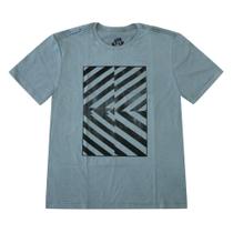 Camiseta Basic + Estampa Diagonal Camiseta Basic + Estampa Diagonal