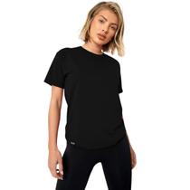 Camiseta Básica Feminina Confortável Slim Fitness Camiseta Básica Feminina Confortável Slim Fitness
