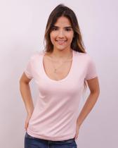 Camiseta básica feminina Camiseta básica feminina