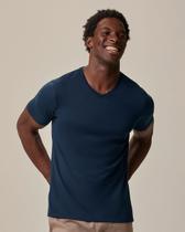 Camiseta Básica Masculina Gola V Em Algodão Camiseta Básica Masculina Gola V Em Algodão