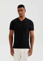 Camiseta Básica Masculina Manga Curta Slim Gola V