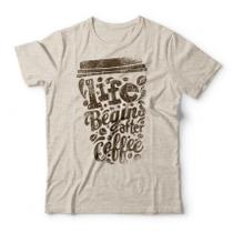 Camiseta Begins After Coffee Studio Geek Camiseta Begins After Coffee Studio Geek
