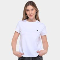 Camiseta Calvin Klein Egípicio Patch Feminina