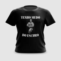 Camiseta Camisa Tenho Medo do Escuro Carnaval