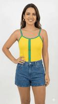 Camiseta canelada com botão brasil Camiseta canelada com botão brasil