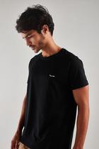 Camiseta Canoa Básica Pima Preta Camiseta Canoa Básica Pima Preta