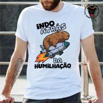 Camiseta Capivara indo Atrás da Humilhação Camiseta Capivara indo Atrás da Humilhação