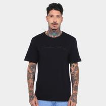 Camiseta Cavalera Comfort Logo Double Masculina Camiseta Cavalera Comfort Logo Double Masculina