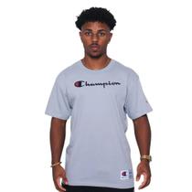 Camiseta Champion Pes Logo Bordado Script Cinza Masculino Camiseta Champion Pes Logo Bordado Script Cinza Masculino