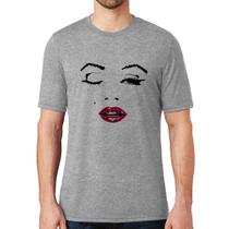 Camiseta Cílios Boca Olhos Piscando - Foca na Moda
