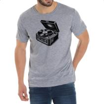 Camiseta Cinza Vitrola maleta vintage