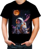 Camiseta Colorida Astronauta Dance Vaporwave 7