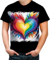 Camiseta Colorida do Orgulho LGBT Coração Amor 2