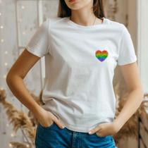 Camiseta CORAÇÃO BANDEIRA - LGBT