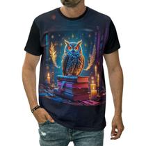 Camiseta Coruja Reflexão Olhar Intenso Mistério Noturno Camiseta Coruja Reflexão Olhar Intenso Mistério Noturno