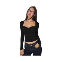 Camiseta Crop Elegante E Sexy De Manga Longa Com Detalhes Em Renda Para Festas E Eventos Camiseta Crop Elegante E Sexy De Manga Longa Com Detalhes Em Renda Para Festas E Eventos
