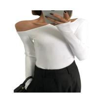 Camiseta Cropped Feminina Slim Fit Com Ombro a Ombro E Manga Longa, Gola Assimétrica Vazada, Moda