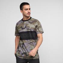 Camiseta DC Shoes Horizontal Utilitarian Camuflado Masculina