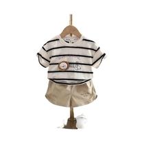 Camiseta e shorts listrados meninos com gola redonda, roupa casual infantil, conjuntos de verão Camiseta e shorts listrados meninos com gola redonda, roupa casual infantil, conjuntos de verão