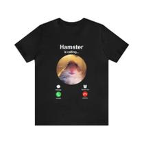 Camiseta Engraçada Com Meme De Hamster: Design De Hamster Chamando a Câmera Frontal - Camiseta
