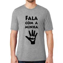 Camiseta Fala Com a Minha Mão - Foca na Moda