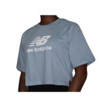 Camiseta fem. new balance cropped essentials-cinza artico //n Camiseta fem. new balance cropped essentials-cinza artico //n