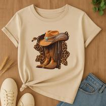 Camiseta Feminina Chapéu Bota Estampa Country Blusinha