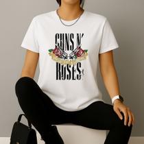 Camiseta Feminina Estampada Guns n' Roses Letreiro 623 Modinha Look Estiloso Ootd Outfit Show Rock