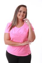 Camiseta Feminina Estonada Rosa Neon Estampa Beautiful Relevo Camiseta Feminina Estonada Rosa Neon Estampa Beautiful Relevo
