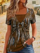 Camiseta Feminina Étnica com Estampa de Leopardo - Gola Quadrada e Manga Curta